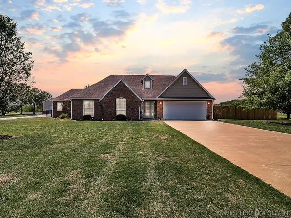 28480 S Kaela Dr, Inola, OK 74036