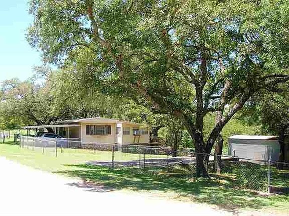 3rd image of 156 Crest Dr