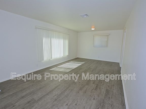 3rd image of 391 Harvard St