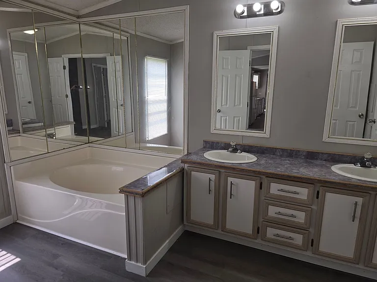 1194 Juniper Dr — Photo 13