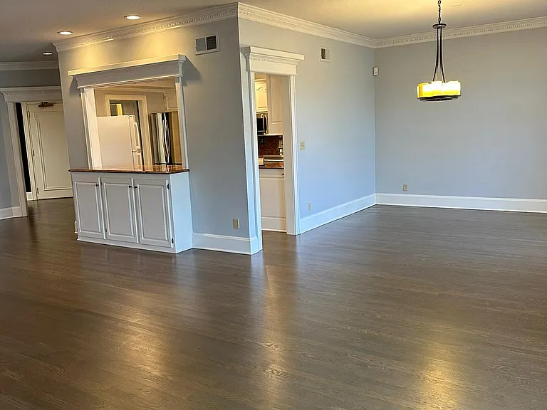 9100 Lamar Ave #106 — Photo 4