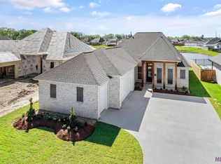 38159 Sweet Briar Dr, Prairieville, LA 70769
