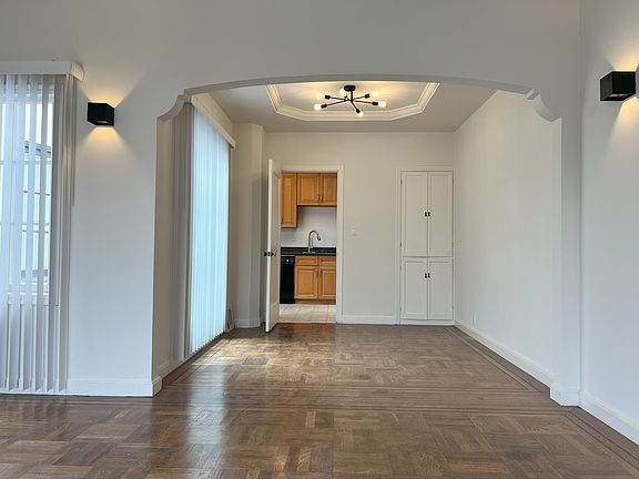 5th image of 2191 30th Ave #1