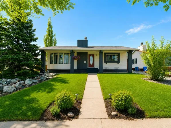 6609 N Enevold Dr, Camrose, AB T4V 3J9