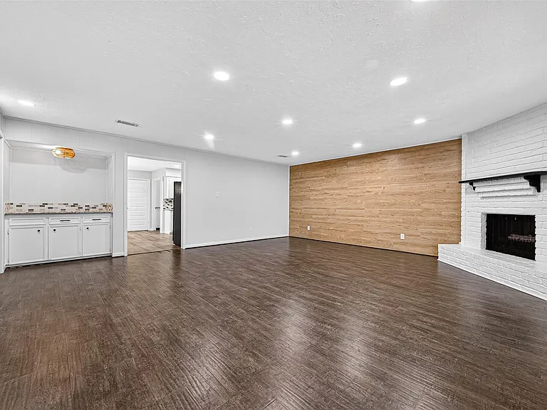 21043 Northern Colony Ct — Photo 6