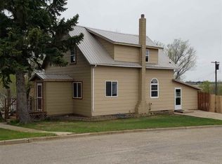 223 3rd Ave NE, Kenmare, ND 58746