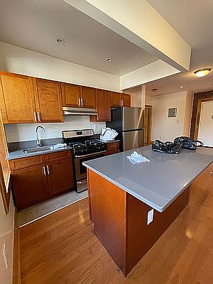 1st image of 401 E 23rd St #9R