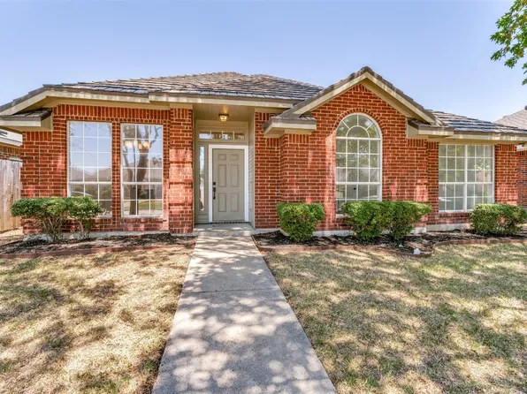 2827 Saint Martin Dr, Lancaster, TX 75146