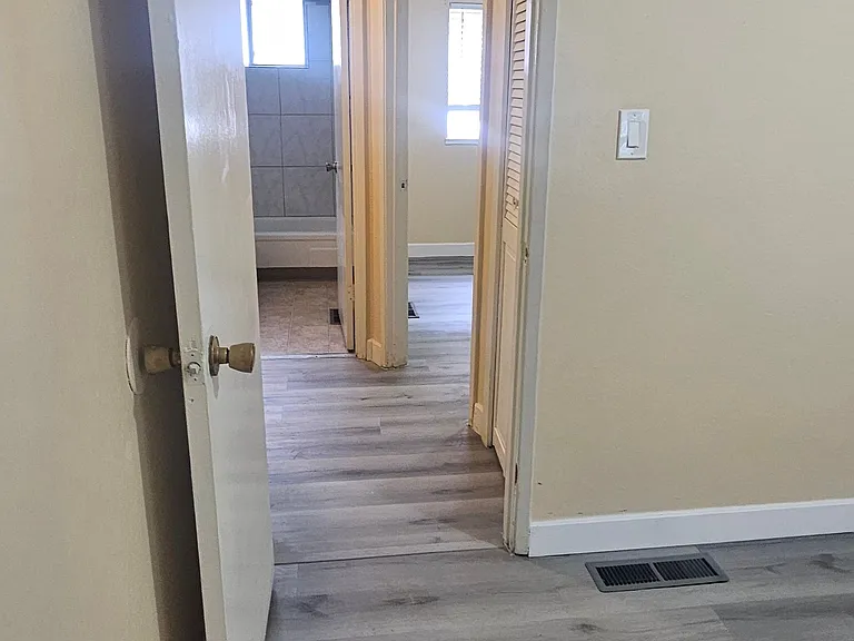 1814 V St #2 — Photo 40