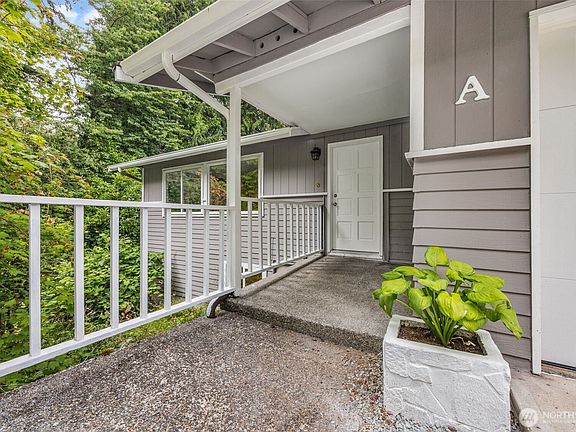 4th image of 9921 64th Avenue Ct E