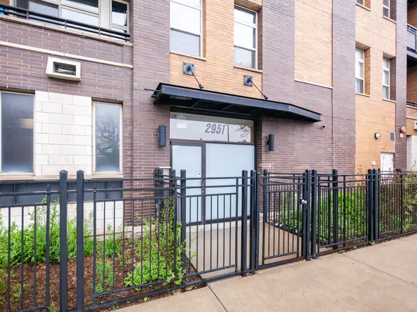 2951 N Clybourn Ave Unit 304, Chicago, IL 60618