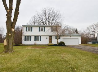 103 Glen Iris Dr, Rochester, NY 14623