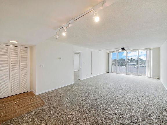 4th image of 3575 S Ocean Blvd