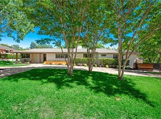 6483 Crestmore Rd, Fort Worth, TX 76116