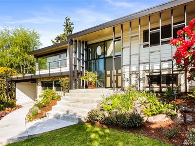 9322 45th Ave SW, Seattle, WA, 98136