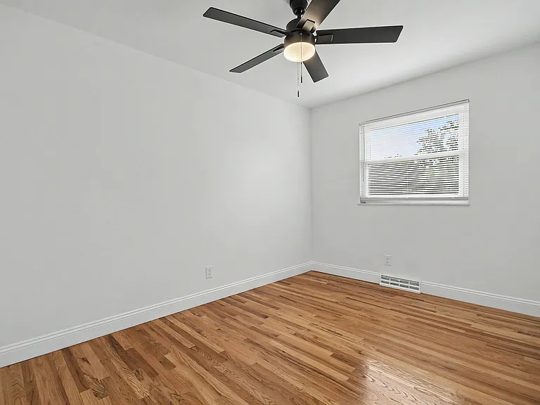 11247 Fawnhaven Dr — Photo 10