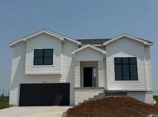 19475 S Amherst St, Gardner, KS 66030