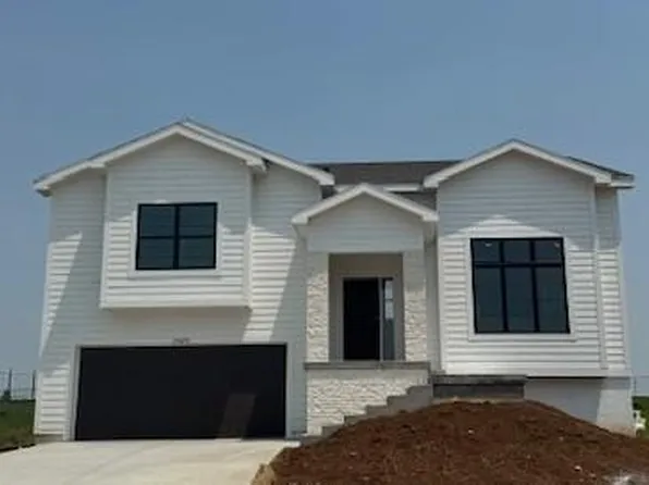 19475 S Amherst St, Gardner, KS 66030