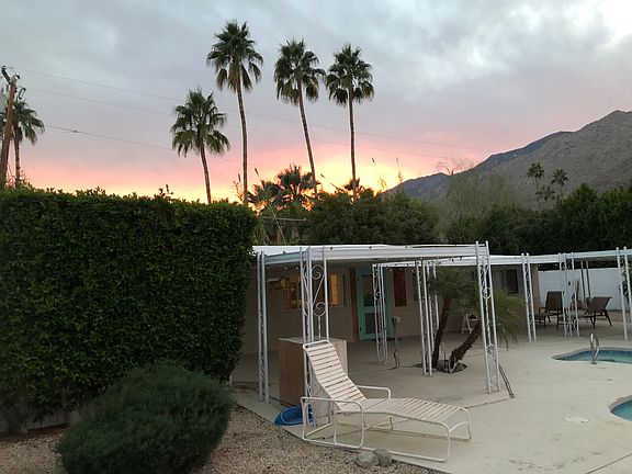 3rd image of 271 E Ocotillo Ave