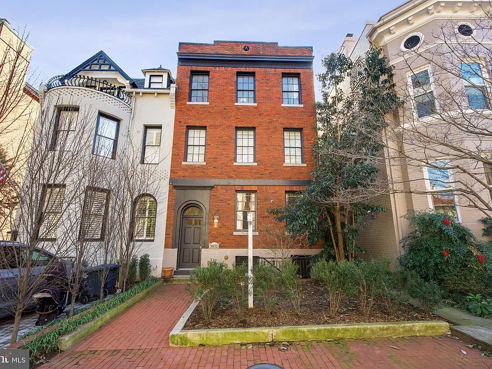 3032 Q St NW #1