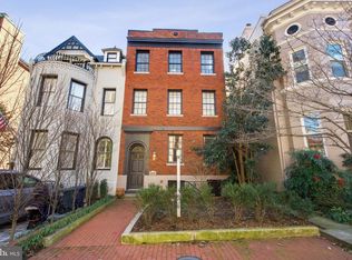 3032 Q St NW #1, Washington, DC 20007