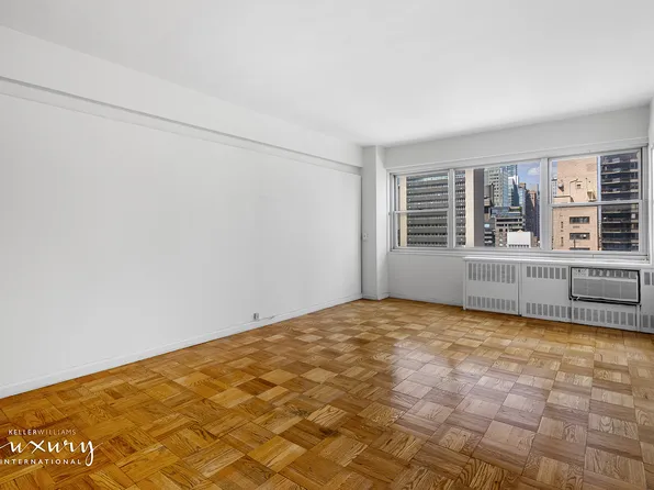 333 East 46th Street 17E image 3 of 17