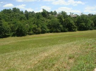 5398 S Parklane Ave, Springfield, MO 65810