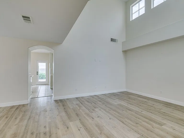 7804 Amulet St — Photo 8