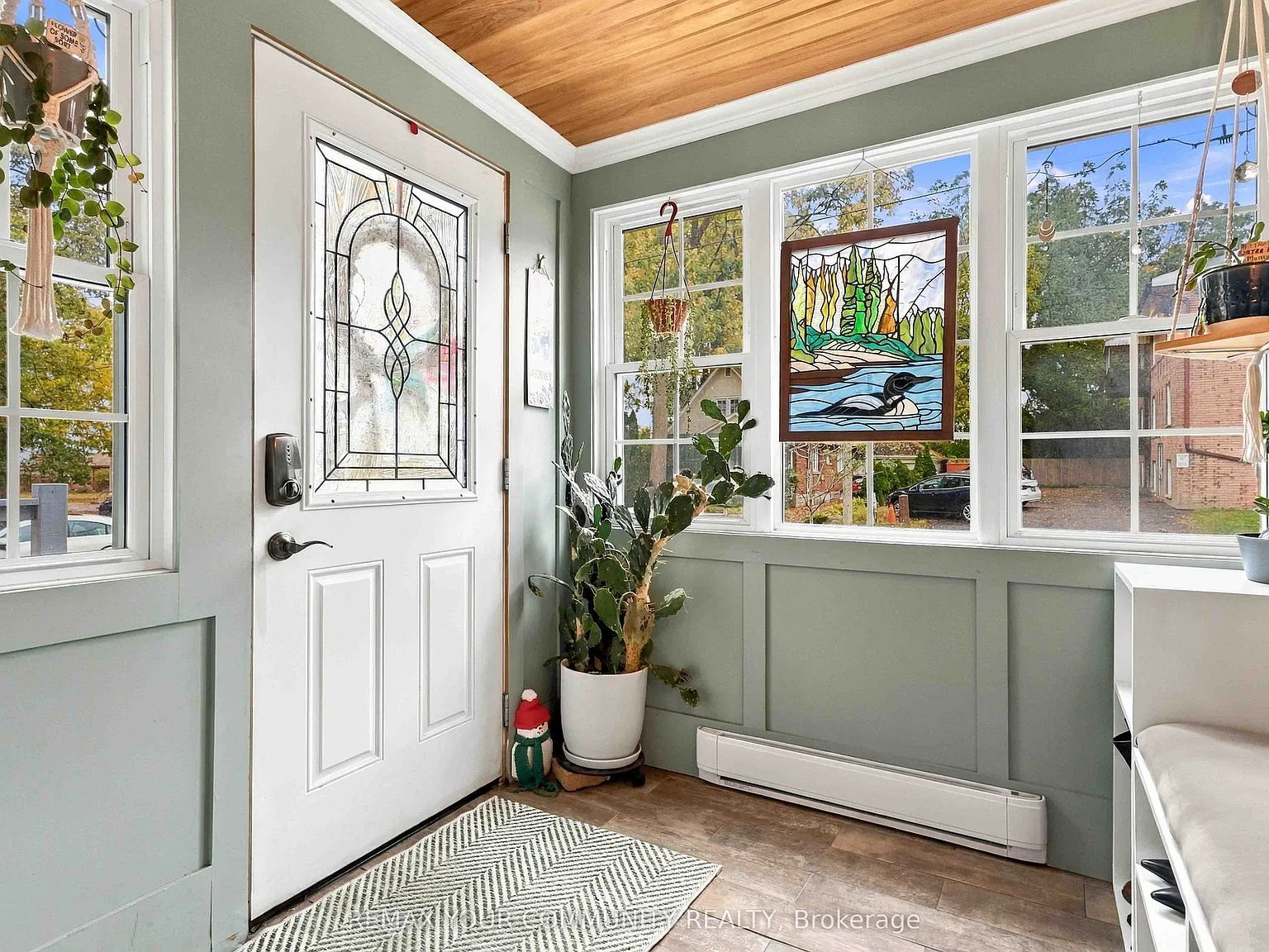 3 bed, $2,850 — Photo 2