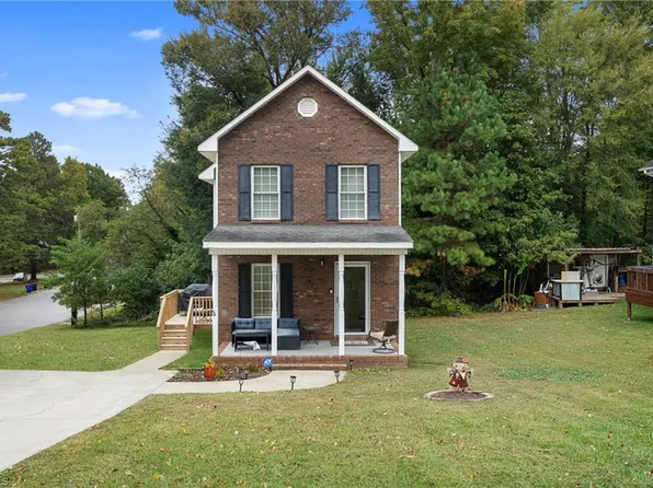 718 W 4th Ave, Lexington, NC 27292