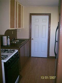 2nd image of 700 River Rd