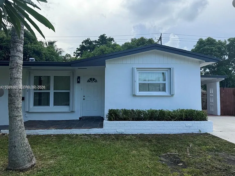 17630 SW 112th Ave — Photo 2