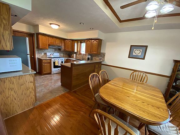 4th image of 2749 N 81st St