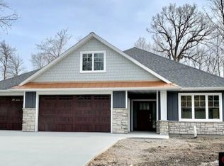116 Oak Marsh Dr, Mankato, MN 56001