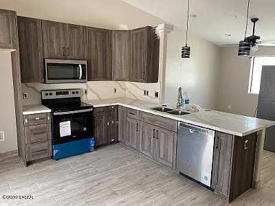 2 bed, 2.0 bath, 1200 sqft, $1,795 — Photo 2