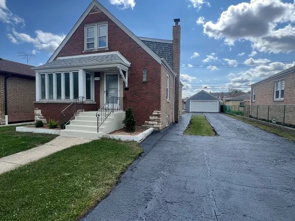 5949 W 55th St, Chicago, IL 60638