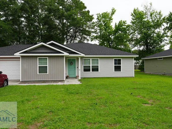 613 S Macon St, Ludowici, GA 31316