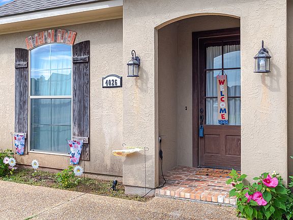 2nd image of 4026 Elizabeth Ln