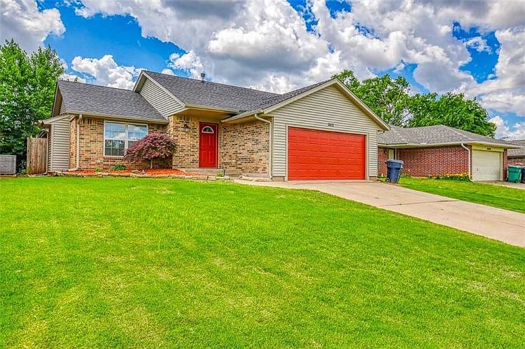 1st image of 2812 Green Canyon Dr