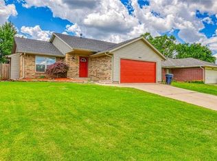 2812 Green Canyon Dr, Edmond, OK 73013