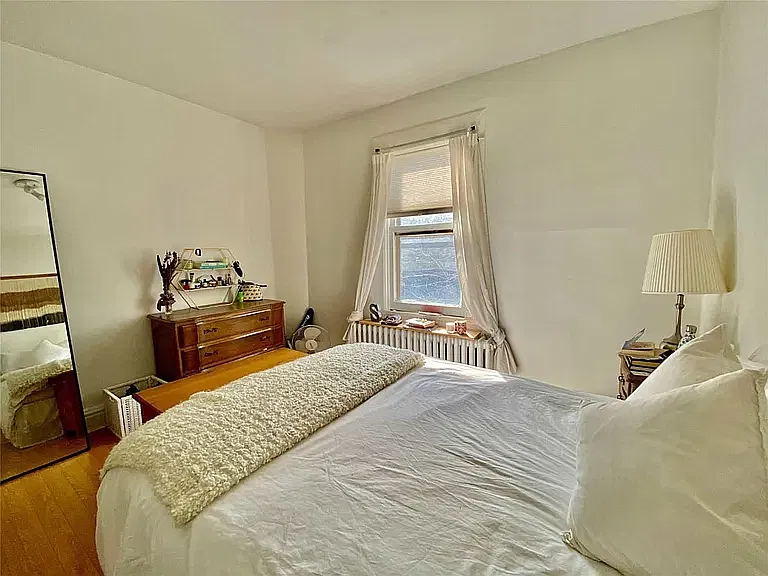 2 bed, $3,100 — Photo 3