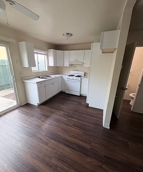 1014 Lorraine Pl #20 — Photo 2