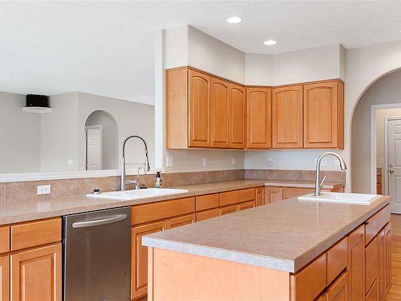 5th image of 1477 Chardonnay Dr