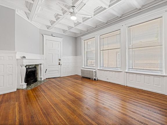 4th image of 338 Elmwood Ave