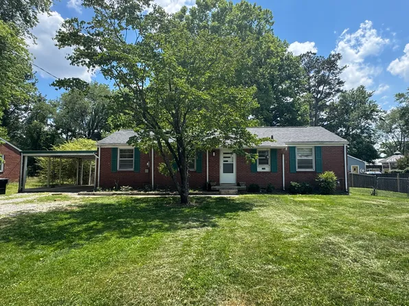 1710 Gardner Dr, Murfreesboro, TN 37130