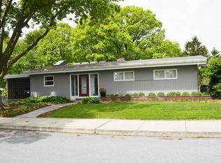 817 High St, Akron, PA 17501