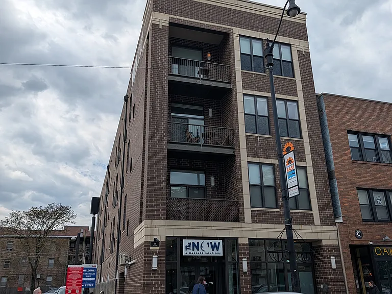 3122 N Broadway St #402 — Photo 9