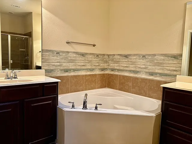 4654 Penelope Ln — Photo 18
