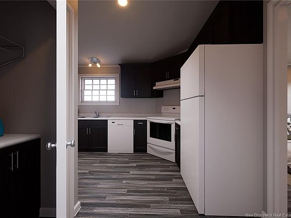 2nd image of 31 Emerald Cres