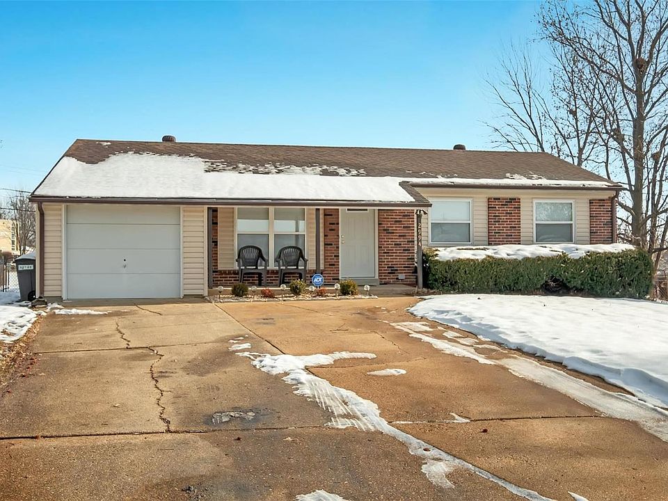 1st image of 2994 Foxwood Dr